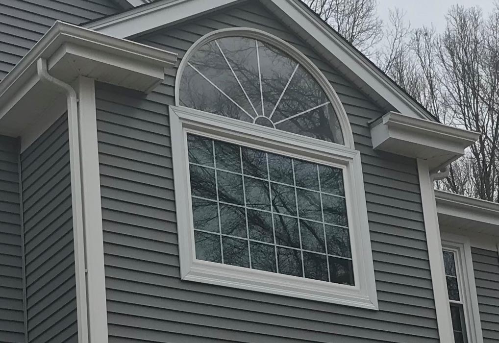 Picture Window and Circle Top WIndow Near Avon Connecticut