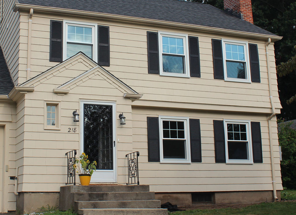 Vinyl double hung windows in Middlesex CT county area by AWS